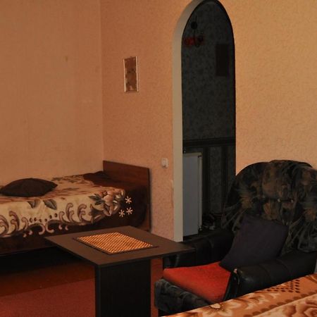 Apartment For Rent Reasonable Price كريمنشوك المظهر الخارجي الصورة